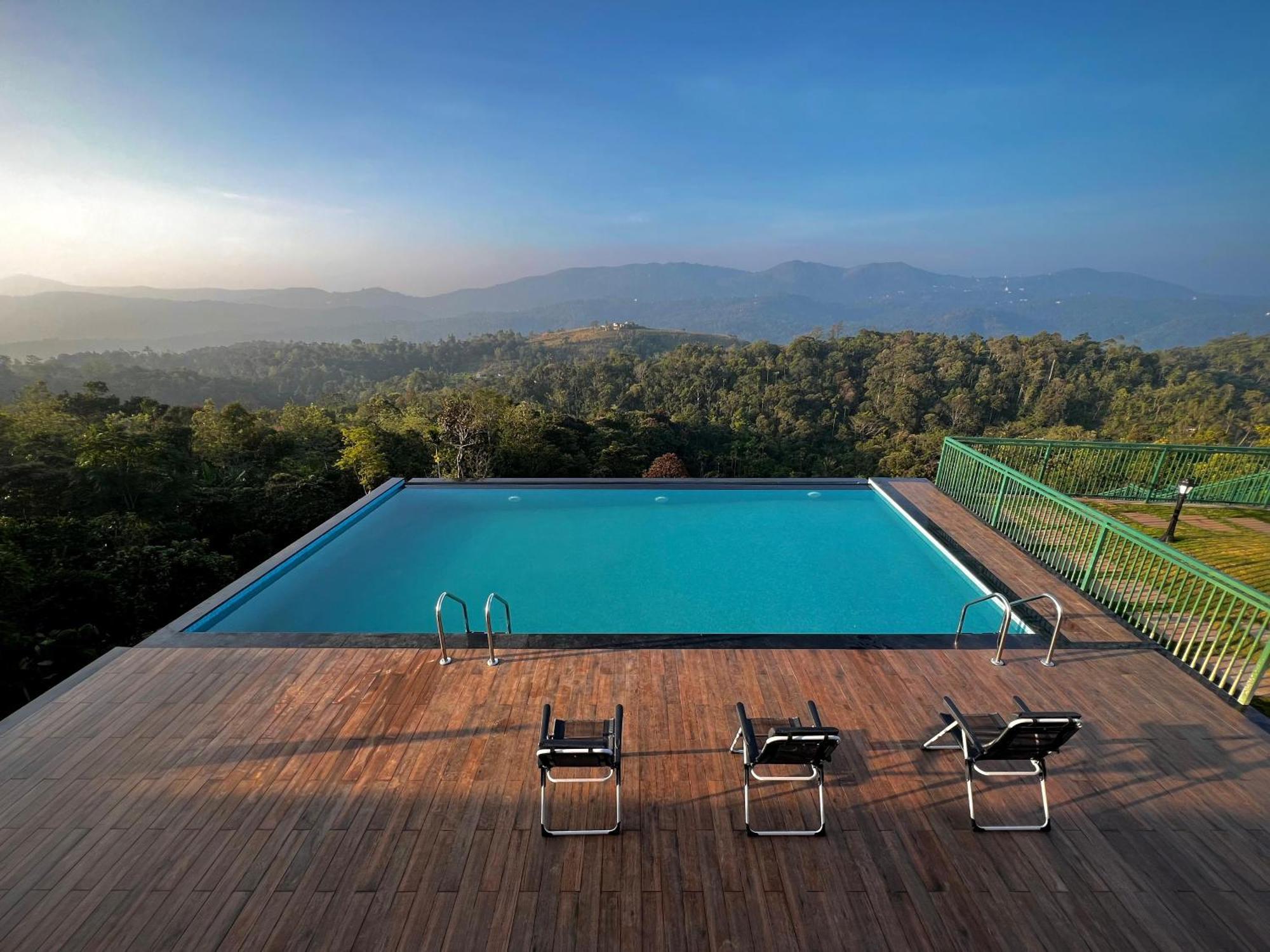 Cloudy Court Resort Idukki Zewnętrze zdjęcie